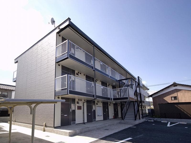 Main exterior of leopalace Keyaki Dori