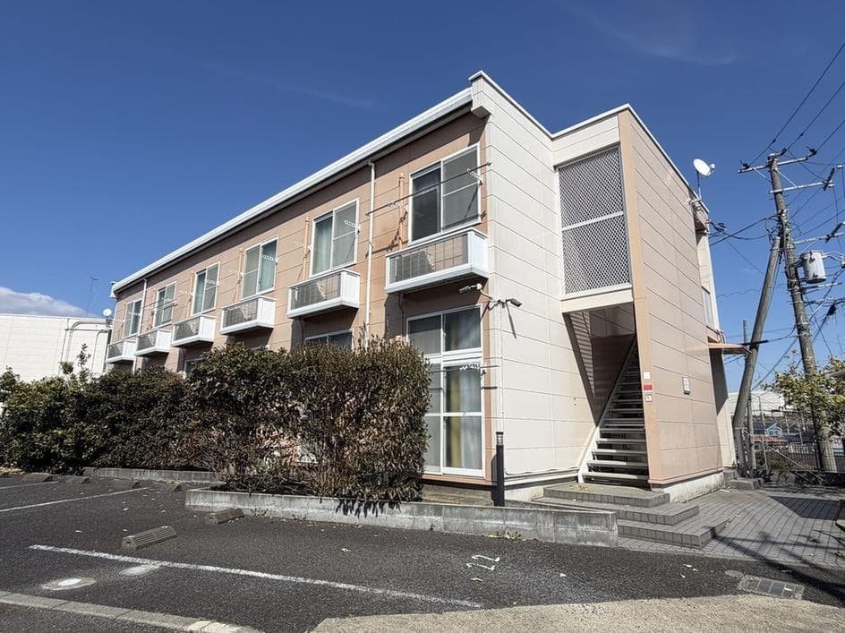 Main exterior of leopalace M