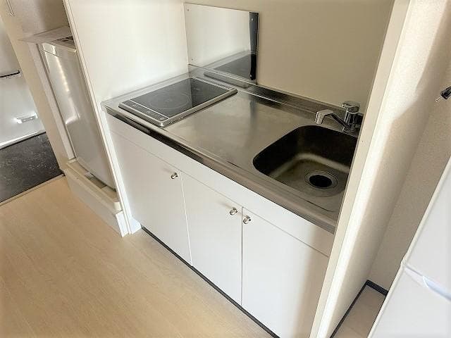 Room image 11