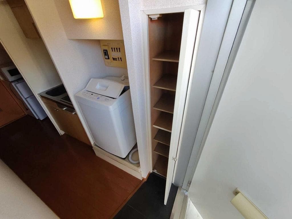 Room image 13
