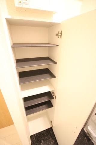 Room image 15