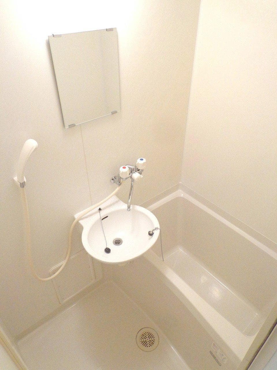 Room image 10