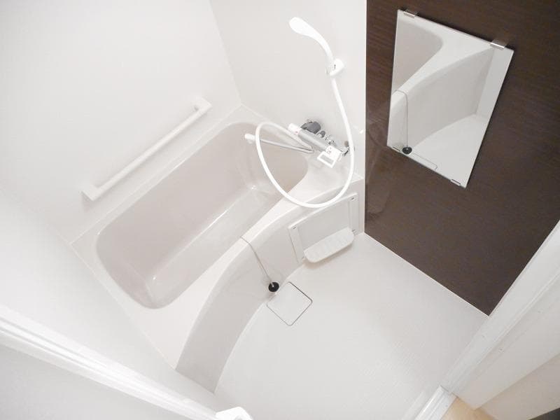 Room image 9