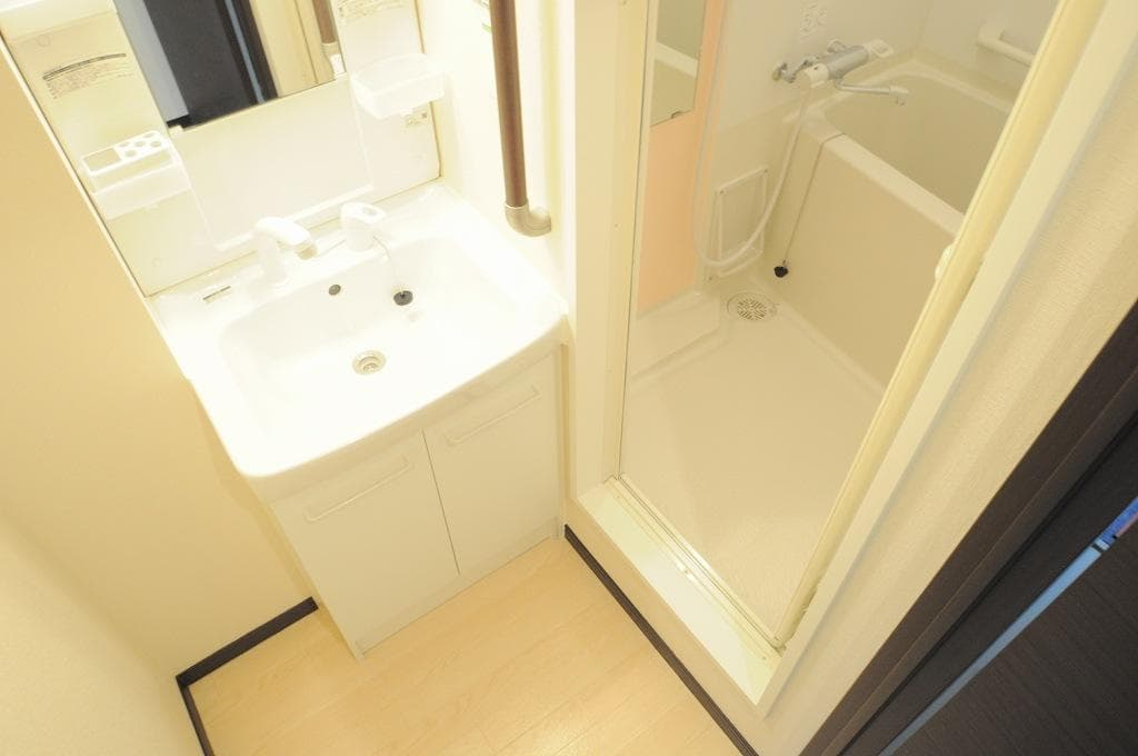 Room image 12