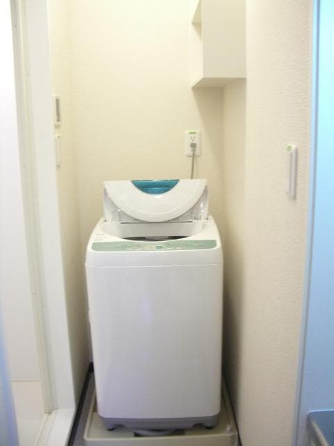 Room image 11