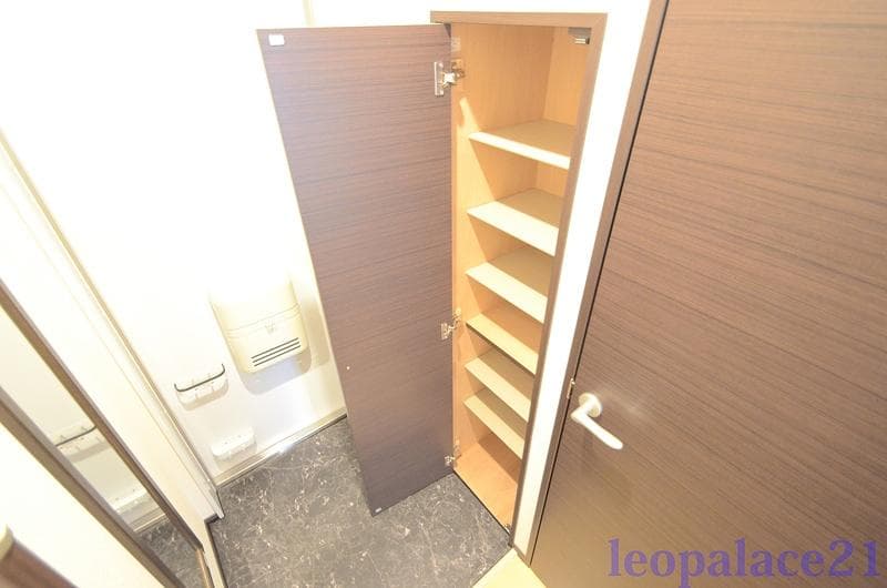 Room image 9