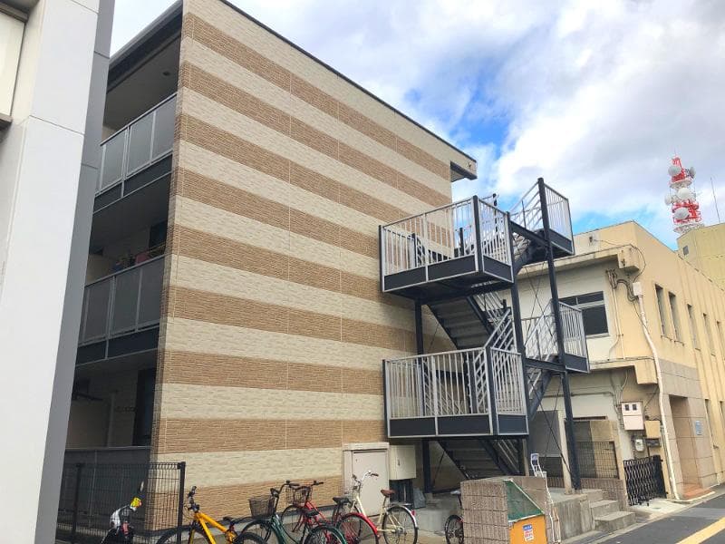 Main exterior of leopalace Yamaha