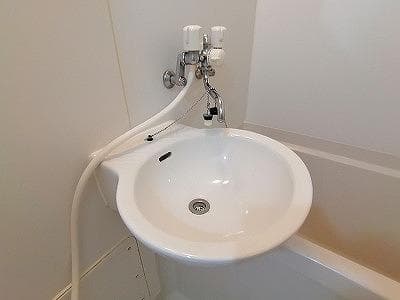 Room image 10