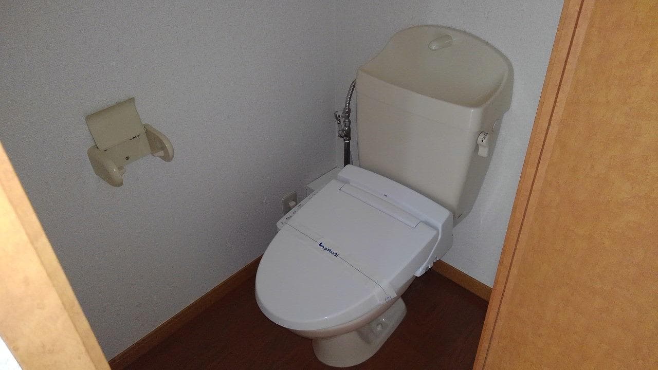 Room image 12