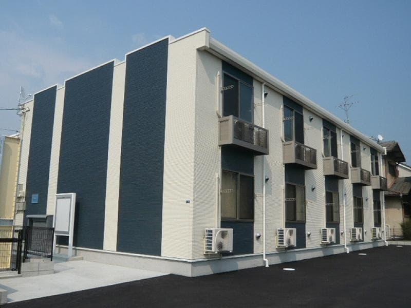 Main exterior of LEONEXT Progre Fukutomi