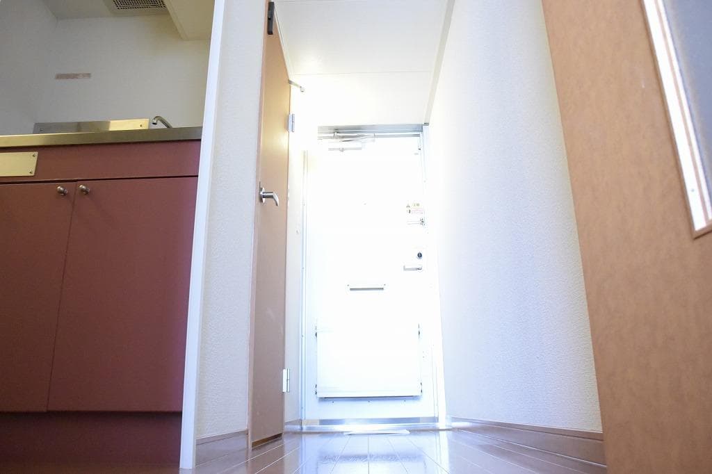 Room image 11