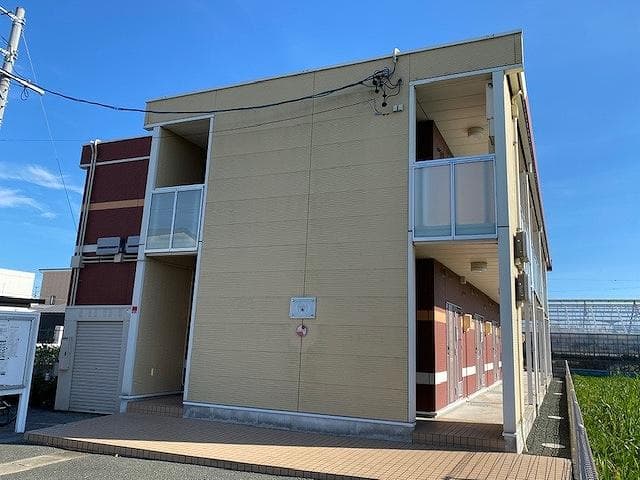 Main exterior of LEONEXT Miyabi