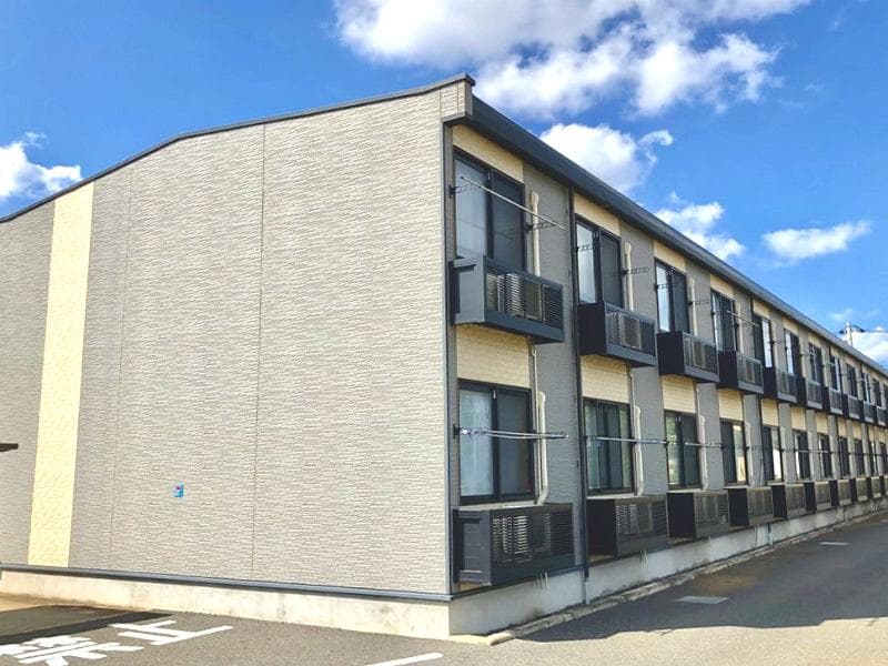 Main exterior of leopalace Smile