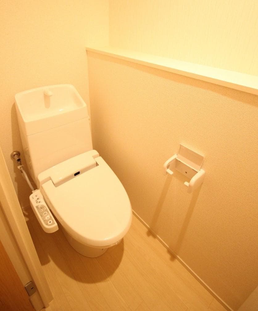 Room image 10