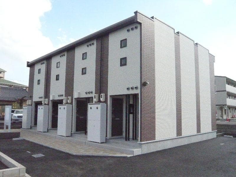 Main exterior of LEONEXT Sunshine Kirara