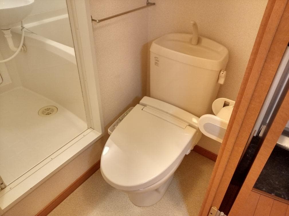 Room image 10
