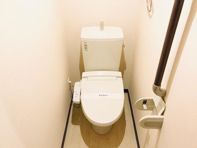 Room image 13