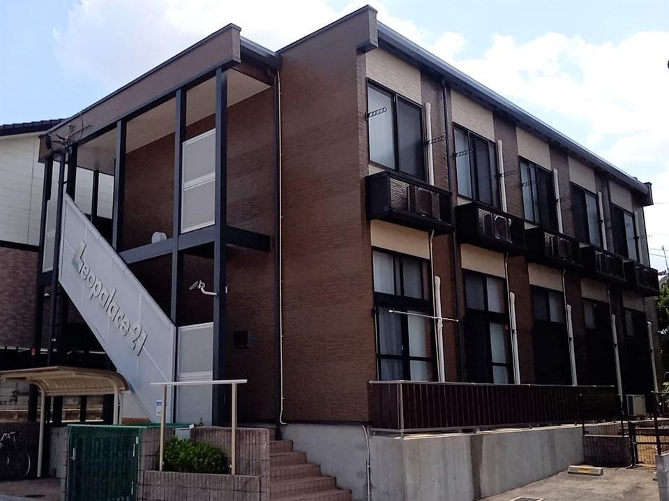 Main exterior of leopalace Cosmos