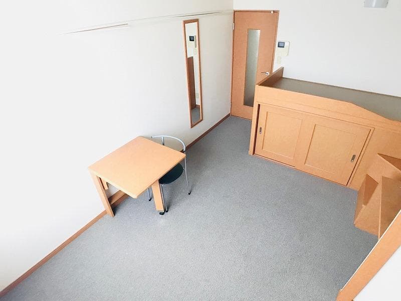 Room image 10