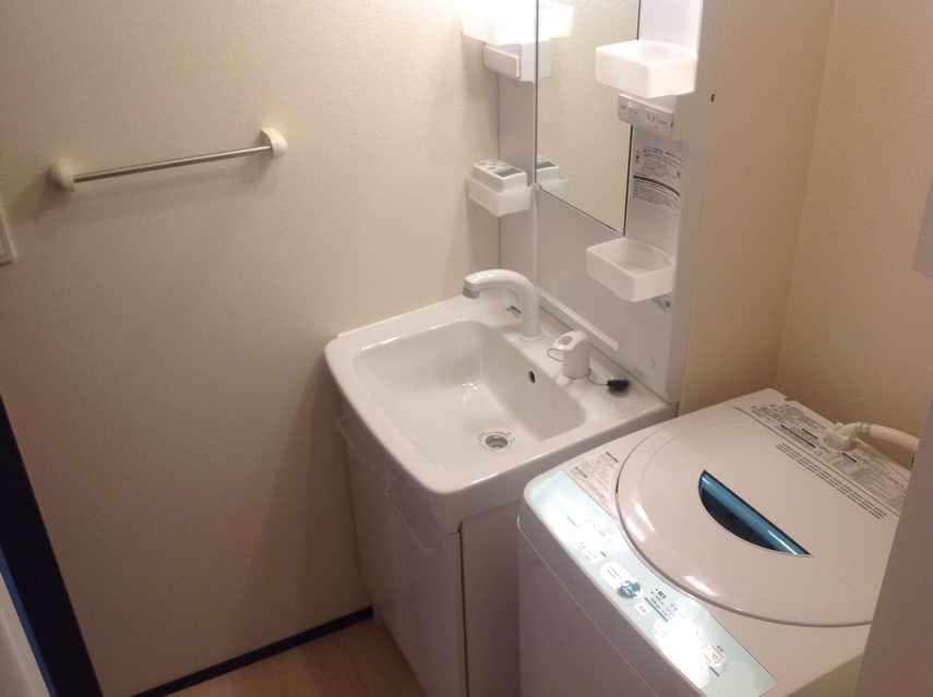 Room image 12