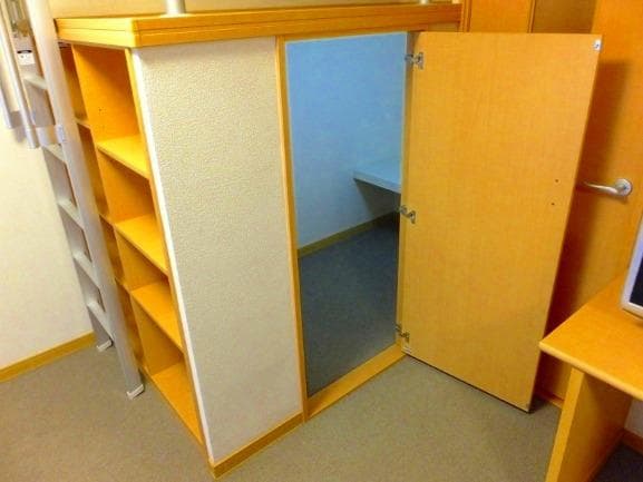 Room image 8