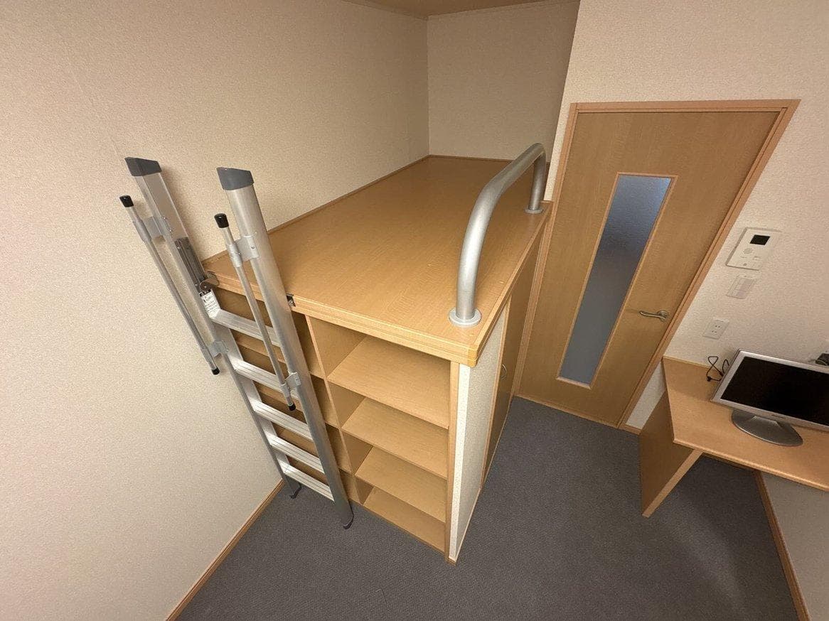 Room image 10