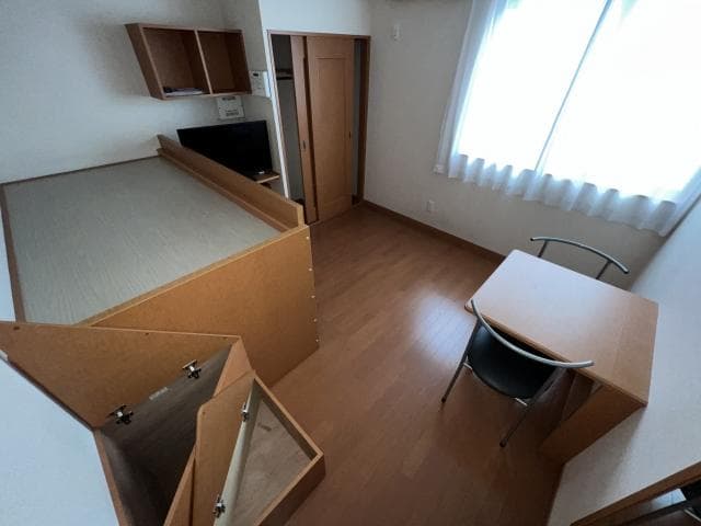 Room image 15