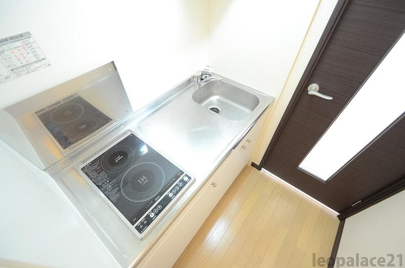 Room image 12