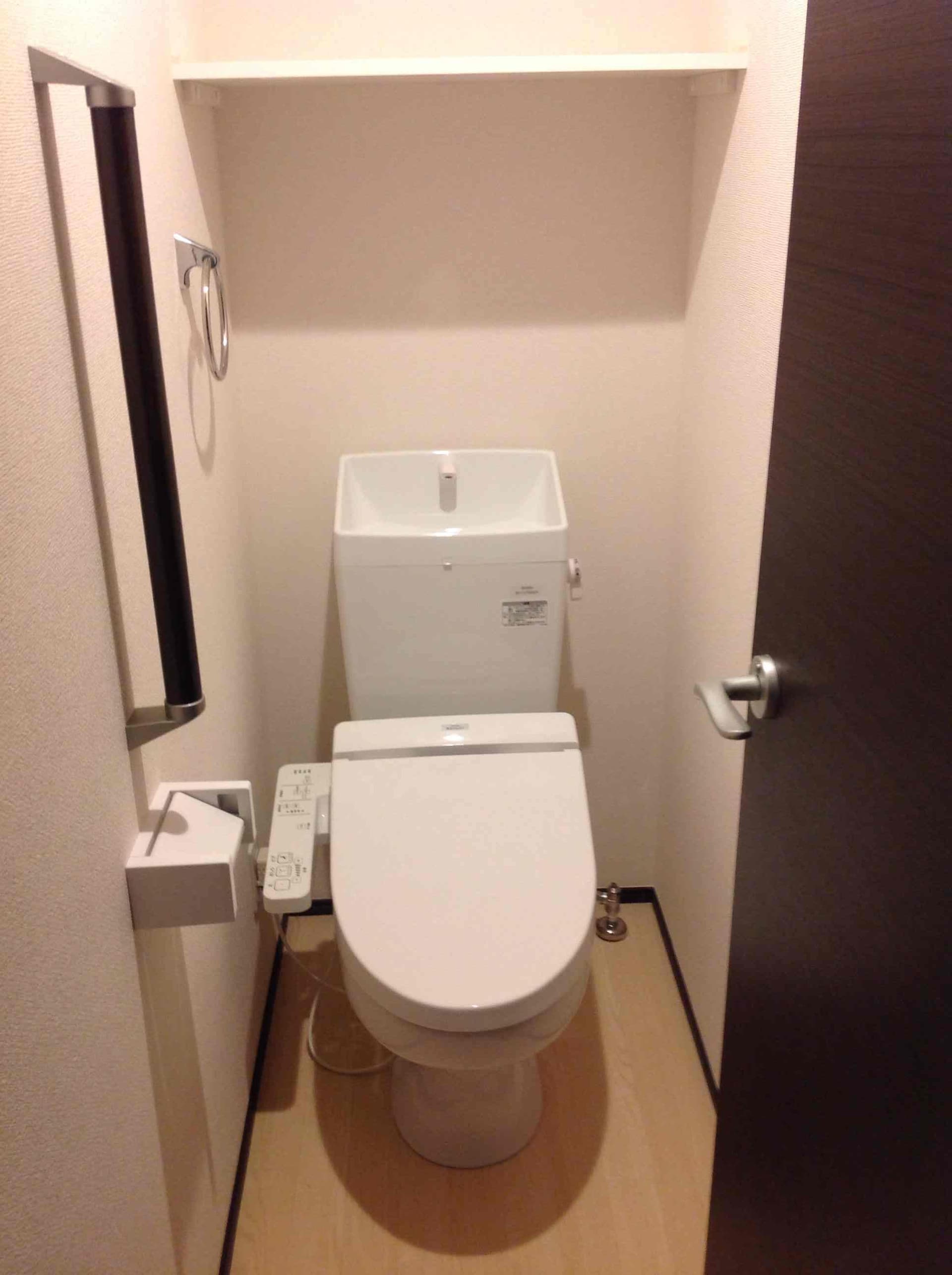 Room image 10