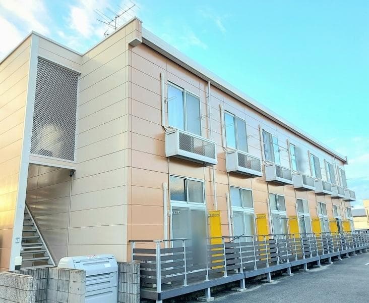 Main exterior of leopalace Grandchariot