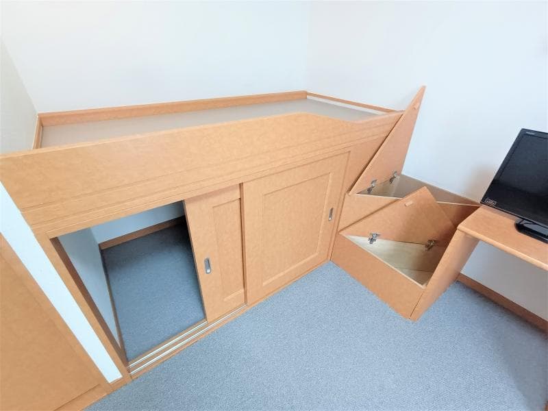 Room image 10