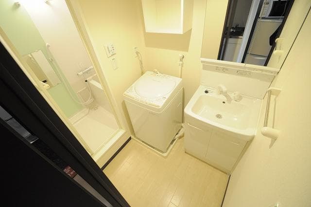 Room image 11