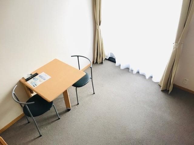 Room image 9