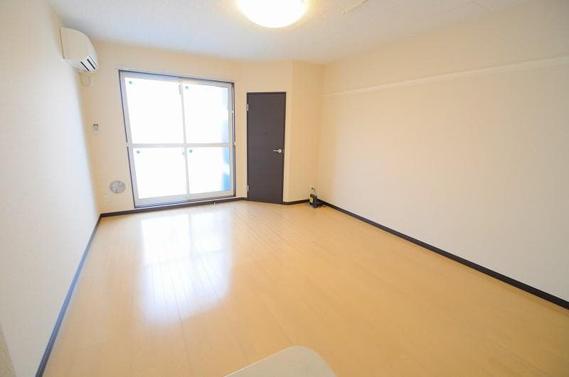 Preview interior of LEONEXT Shalom