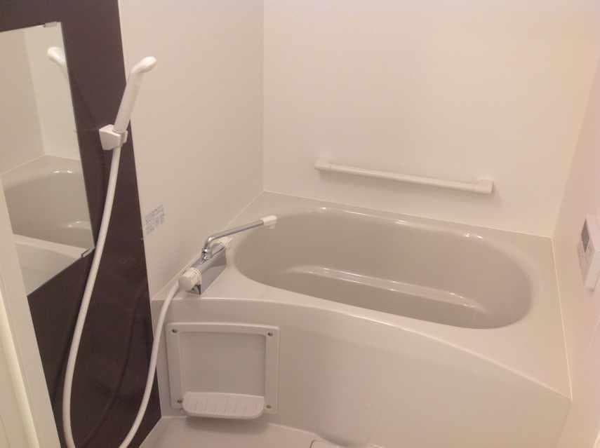 Room image 8