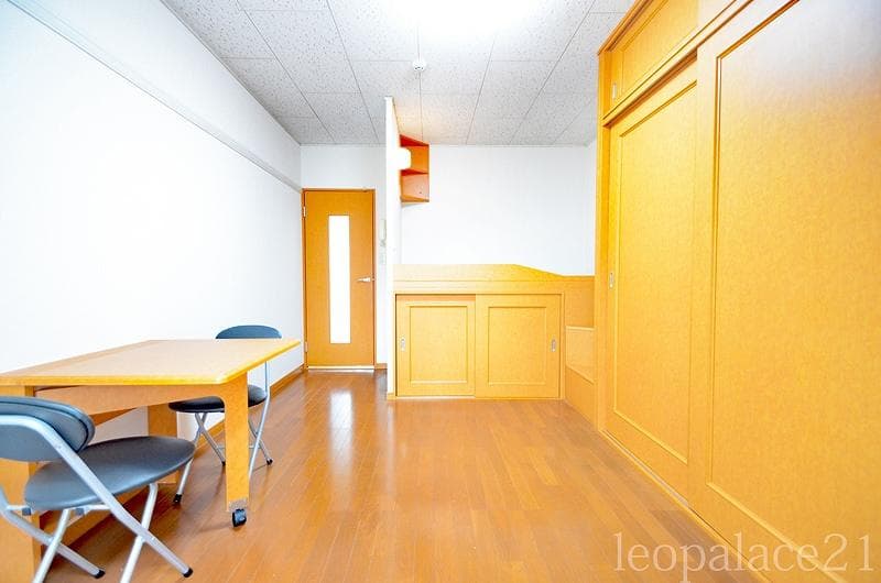 Preview interior of leopalace K&M