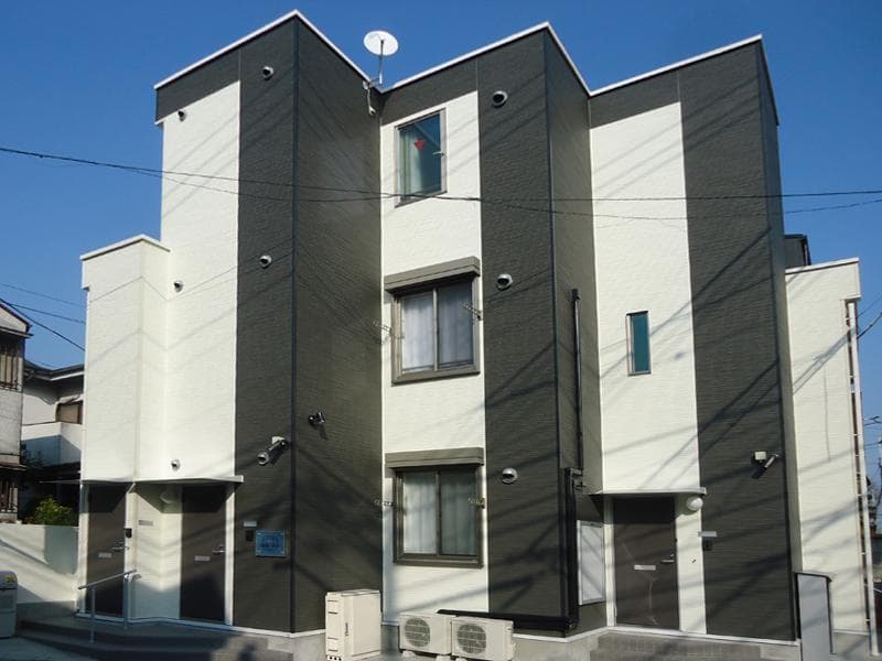 Main exterior of LEONEXT Kichijoji East Y