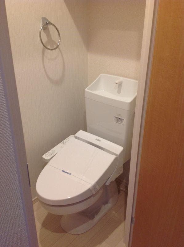 Room image 15