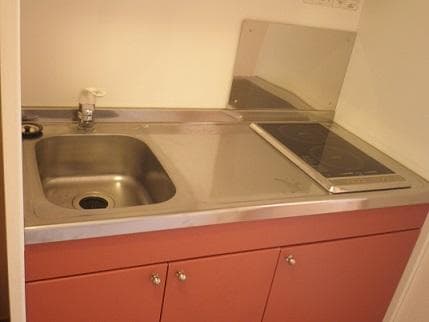 Room image 8