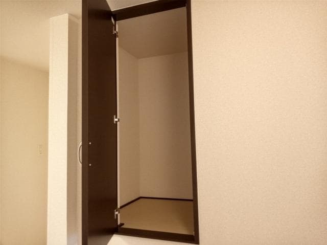 Preview interior of LEONEXT Fall