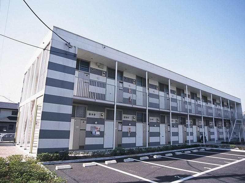 Main exterior of leopalace Premier