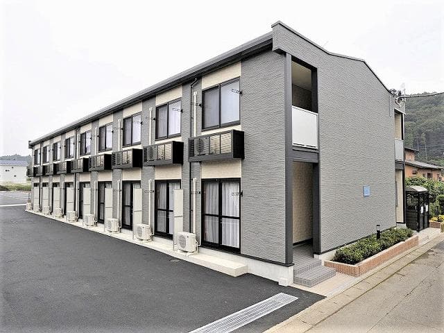 Main exterior of leopalace Cesto