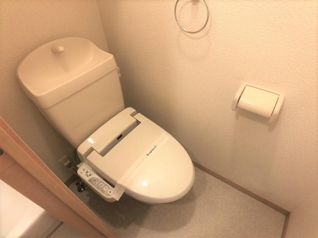 Room image 12