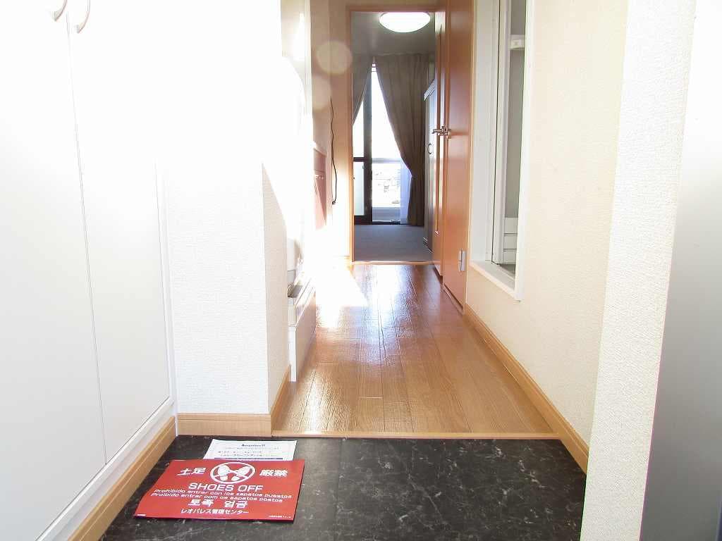 Room image 11