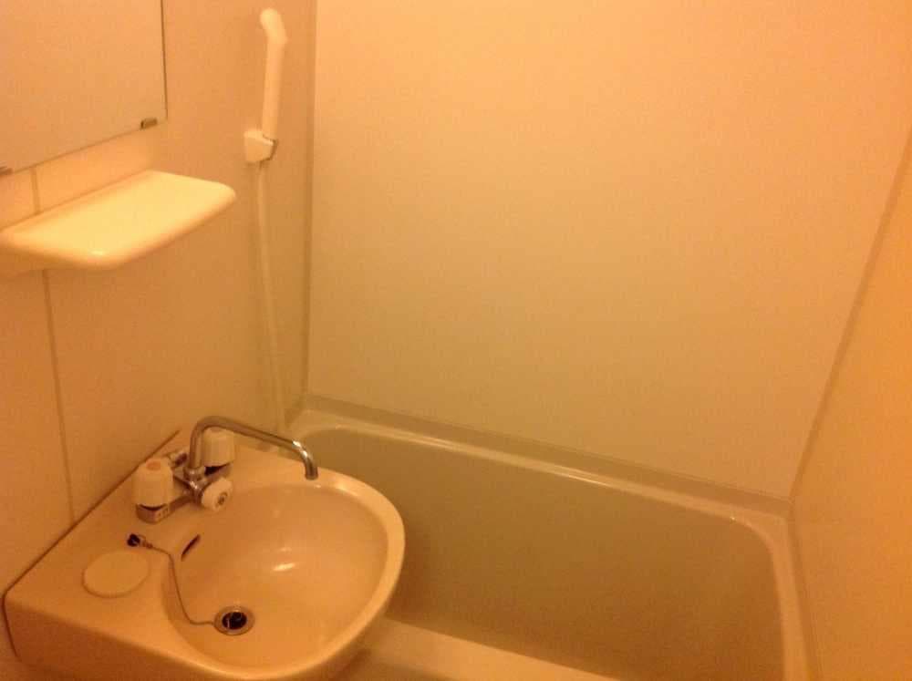 Room image 12