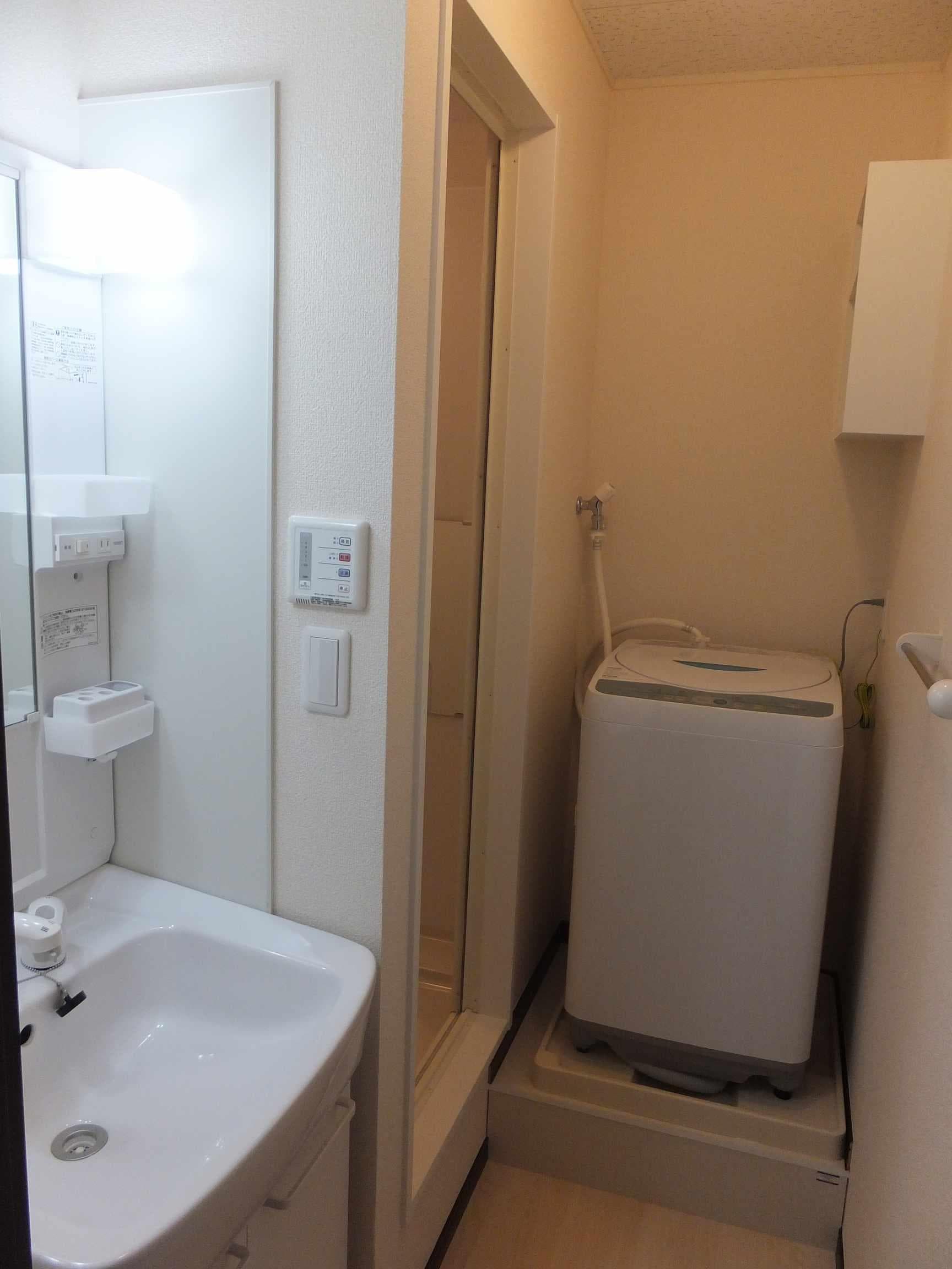 Room image 10