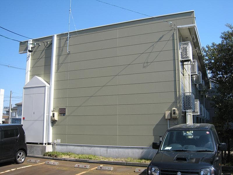 Main exterior of leopalace Air