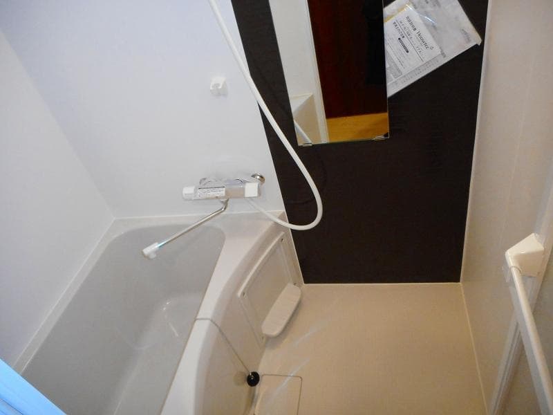 Room image 9