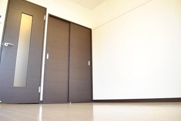 Preview interior of LEONEXT Shinsei II