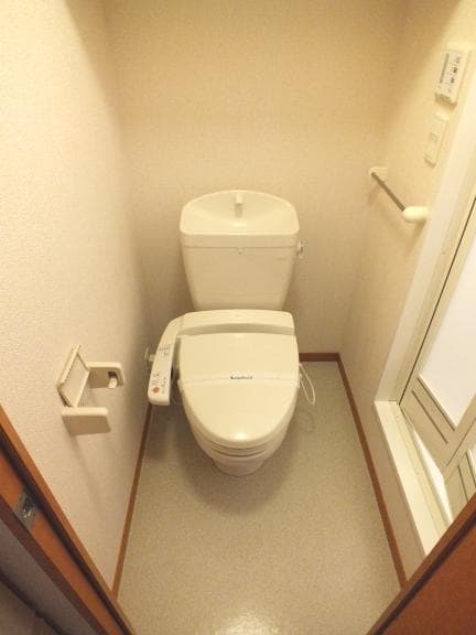 Room image 10